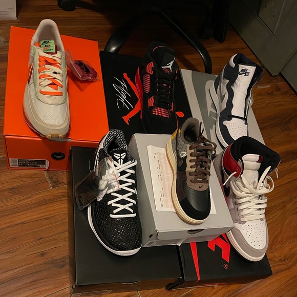 Shoess - Picture 1 of 4